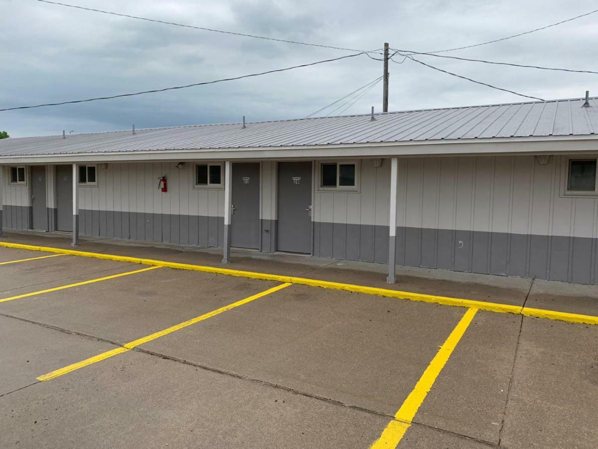 Gateway Motel Broken Bow Exterior photo